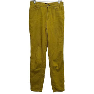 Urban Outfitters BDG Mom high rise corduroy pants. Size 27